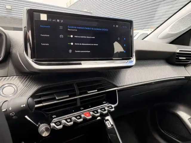 Peugeot 208 electrique 156ch 54 kwh — photo 38