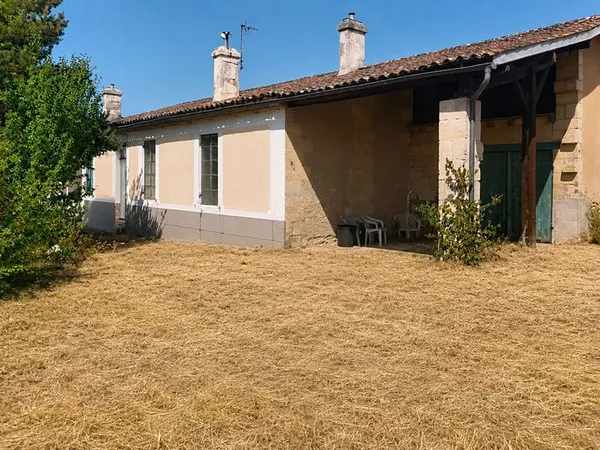 Loupiac, Maison en moellons à rénover, potentiel exceptionnel à 5 min de la gare de Cérons