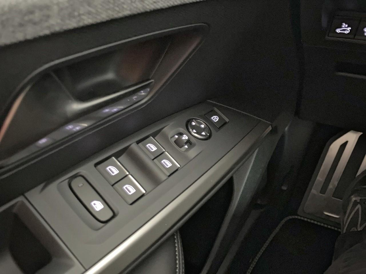 Peugeot 3008 hybrid 145 e-dcs6 gt — photo 20