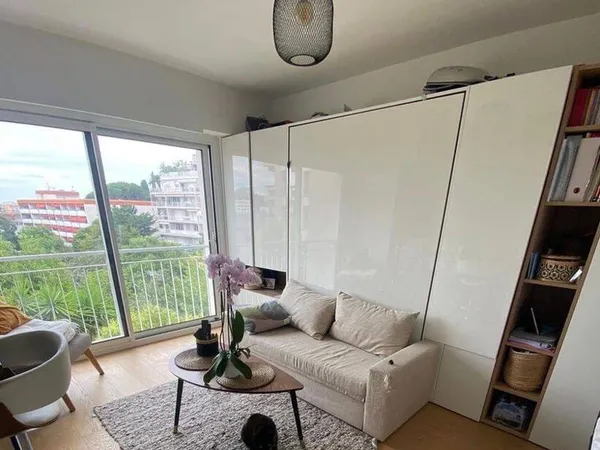 Studio 1 pièce 19 m²