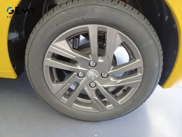 Peugeot 208 puretech 75 s&amp;s bvm5 — photo 11