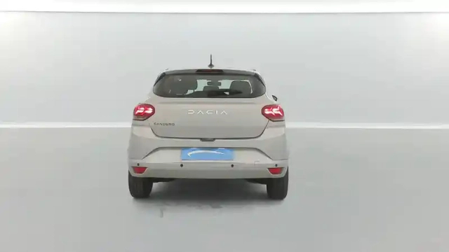 Dacia Sandero sce 65 — photo 22