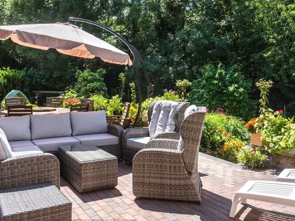 ** Maison Neuve 5 PIECES + JARDIN + Proche Coeur de Ville