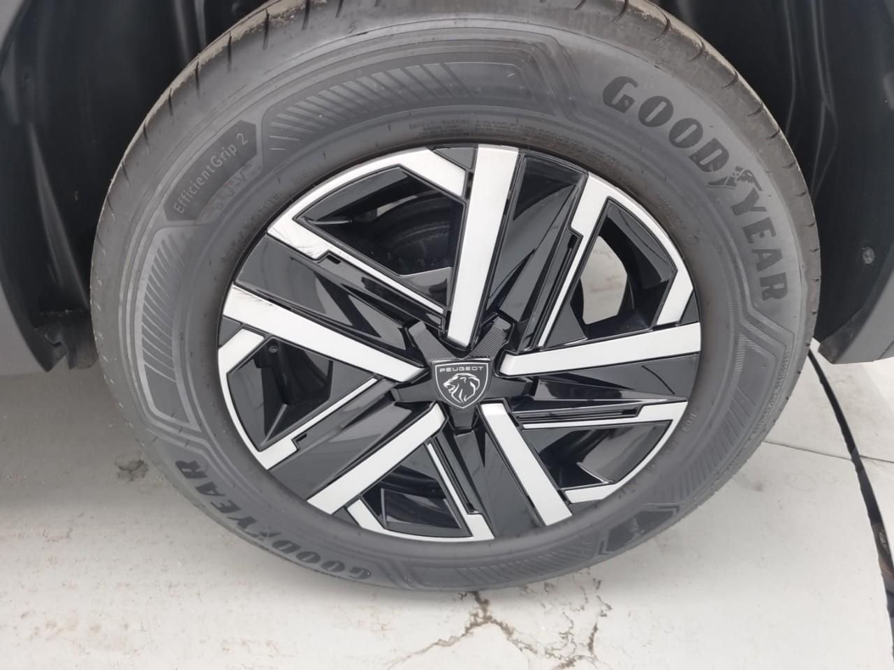 Peugeot 2008 100 s&s bvm6 style — photo 16
