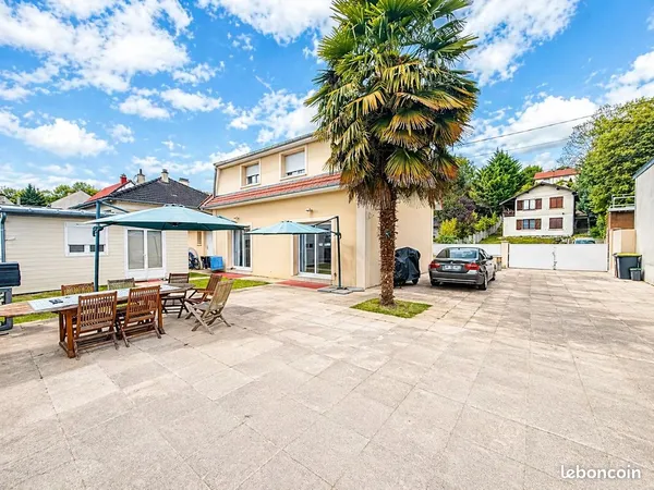 Maison 5 pièces 138 m²