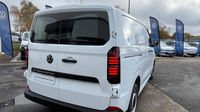 Volkswagen Transporter Van L1 64 kWh 286ch — photo 7