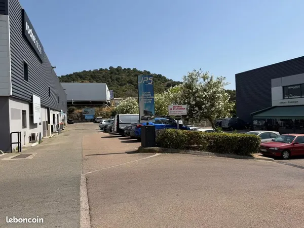 Local commercial 561 m² Ajaccio