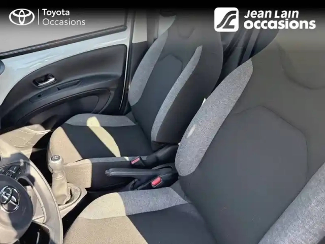 Toyota Aygo X 1.0 vvt-i 72 — photo 20