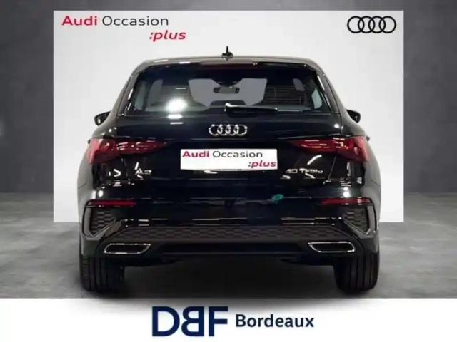Audi A3 40 tfsie 204 s tronic 6 s line — photo 4