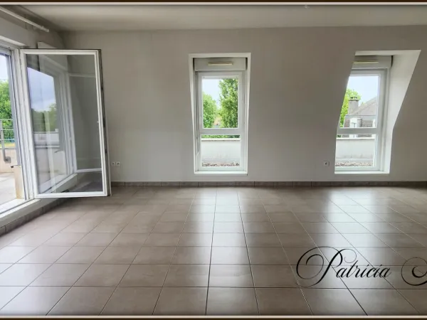 Dernier étage avec ascenseur et superbe terrasse T3 pièces JURANCON (64)