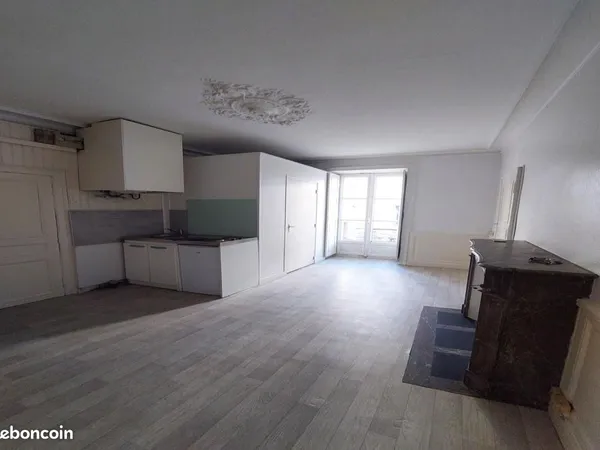 Studio 1 pièce 17 m²