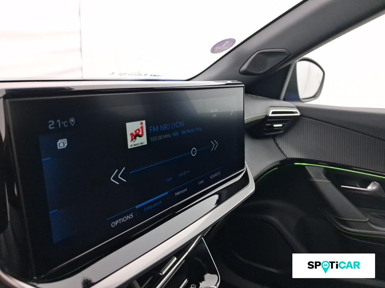 Peugeot 2008 1.2 puretech 130ch s&s gt — photo 13