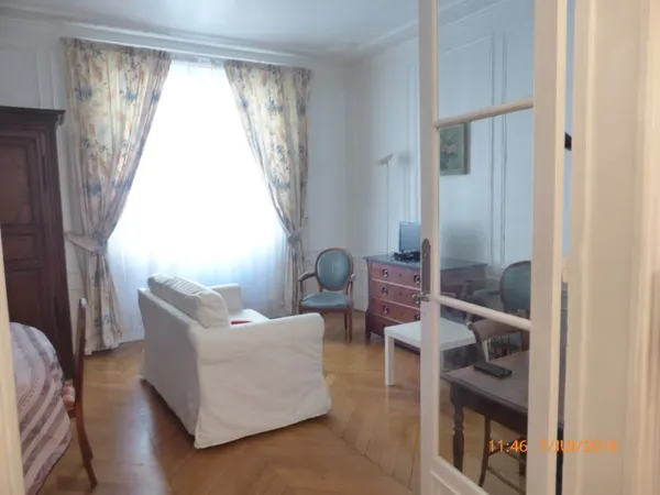 2 pièces meublés à louer paris XVII près des commerces