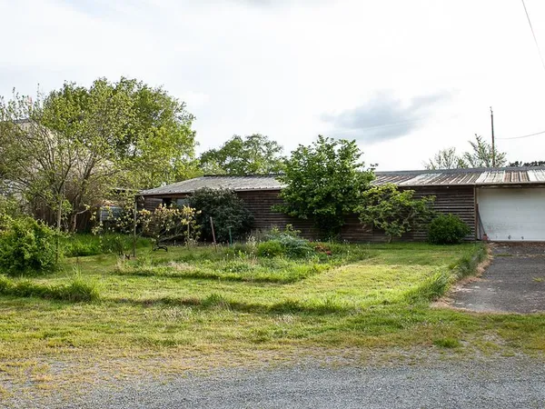 Terrain - 689 m²