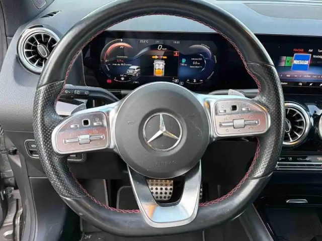 Mercedes Gla 200 163ch amg line 7g-dct — photo 12