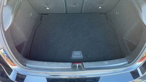 Mercedes Classe A 180 136 7G-DCT - AMG Line – 2021 – 80798 km – Essence – Boîte Automatique — photo 35