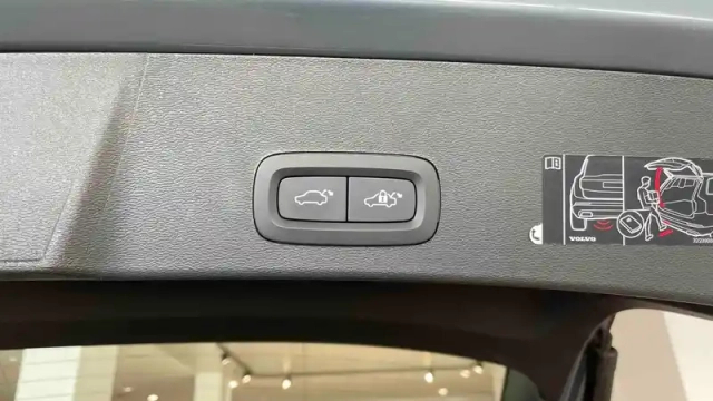 Volvo Xc40 t4 recharge 129+82 ch dct7 — photo 60
