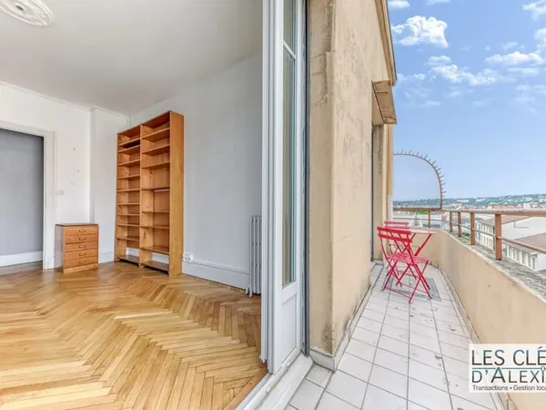 APPARTEMENT T3 - SAXE GAMBETTA