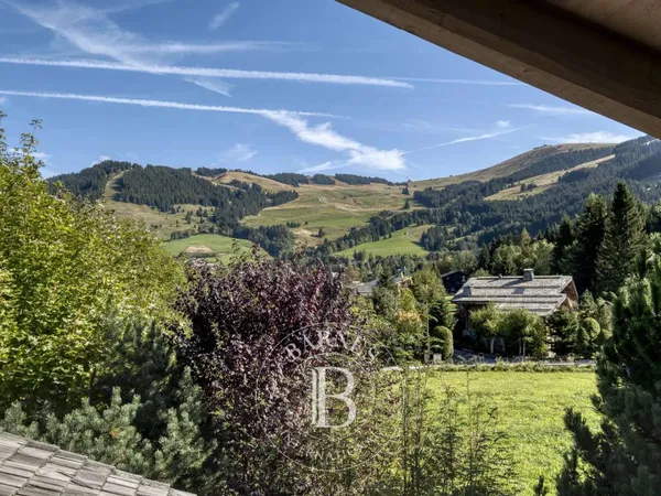 Maison 5 pièces 296 m²