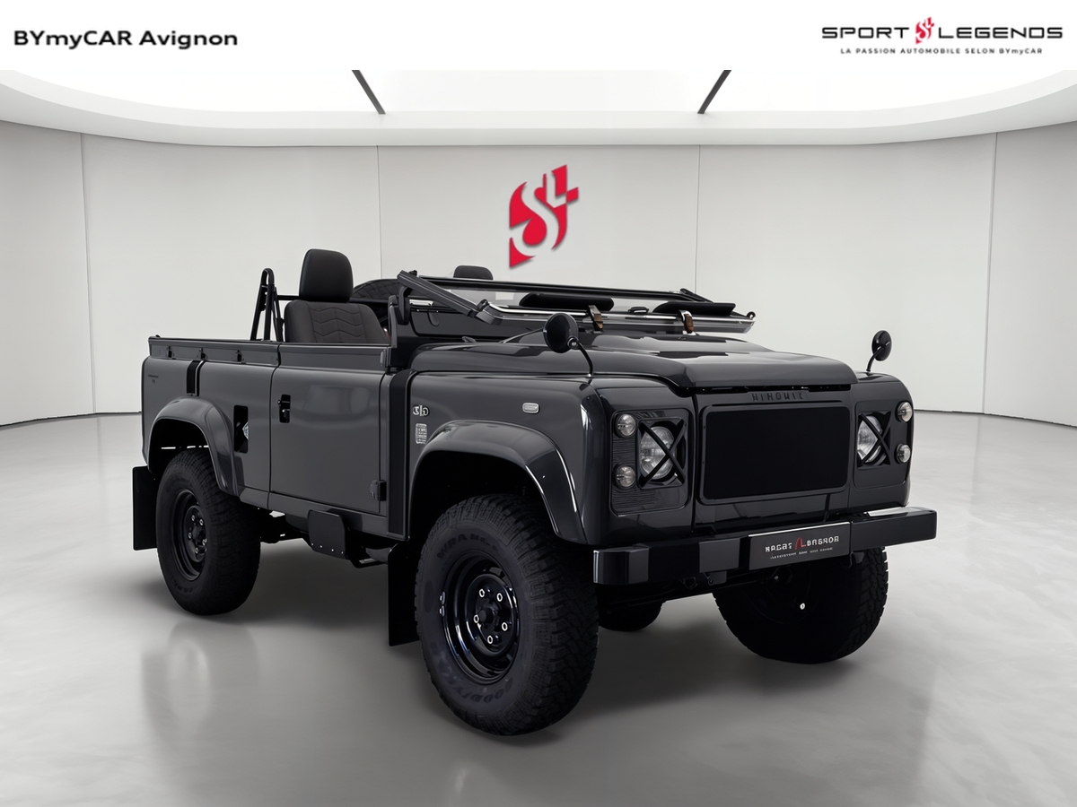 Land Rover HEDONIC - LAND [OF] RECREATION - V8 SOFT TOP CUSTOM — photo 7