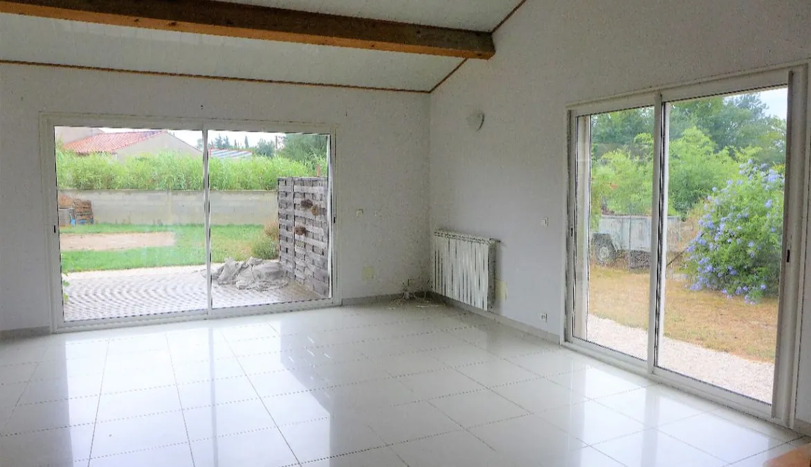 Photo 3