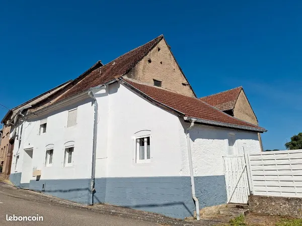 Maison ancienne 6 pièces avec dépendance