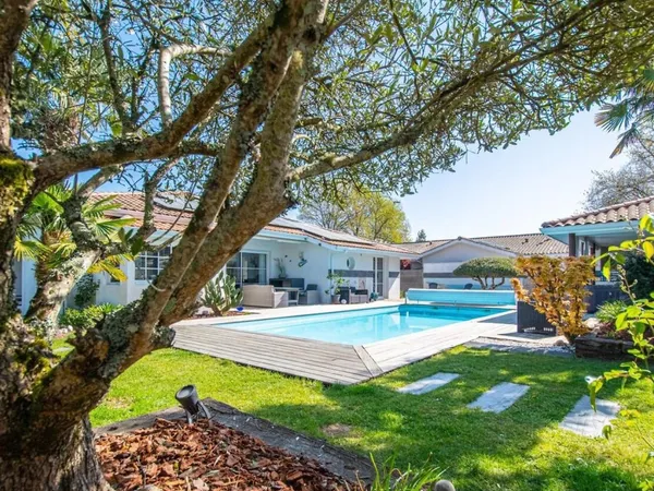 Maison 6 pièces 141 m²