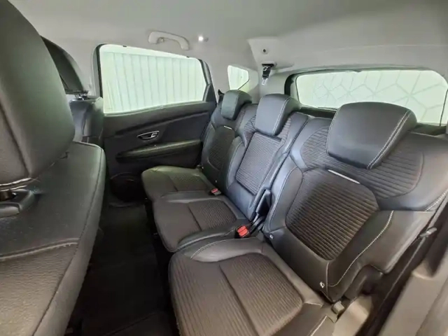 Renault Scenic blue dci 120 edc — photo 20