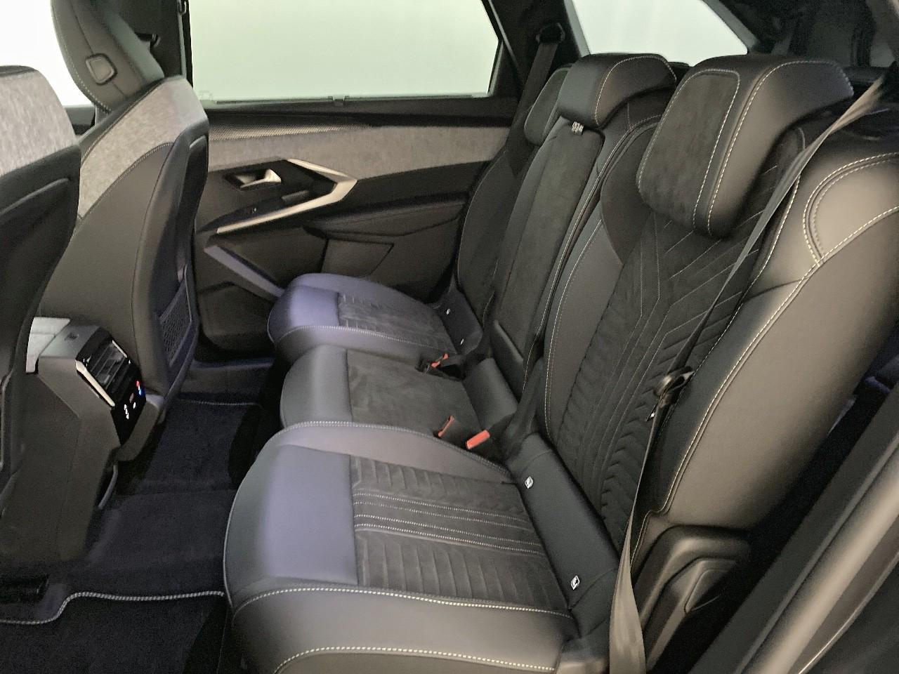Peugeot 5008 hybrid 145 ch e-dcs6 gt — photo 10