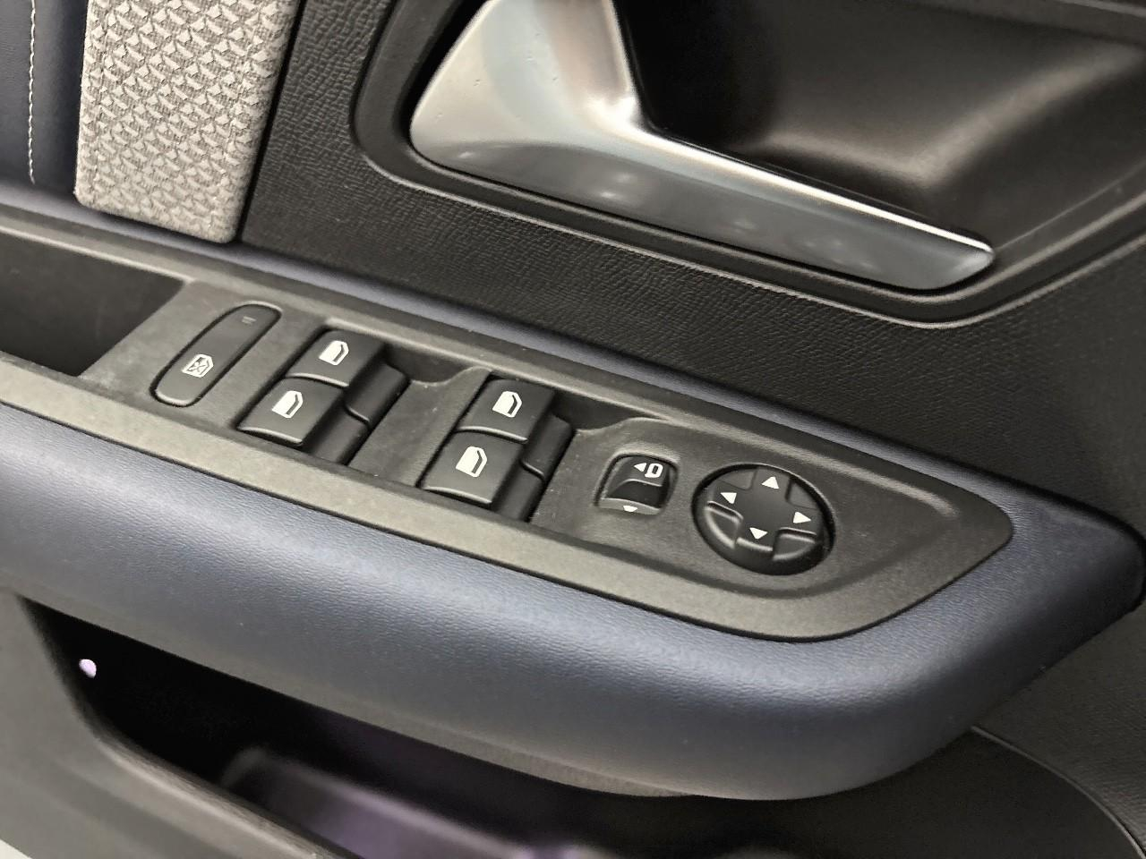 Citroën C4 puretech 130 s&s eat8 shine pack — photo 26