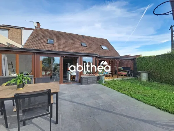 MAISON EN SEMI PLAIN PIED INDIVIDUELLE