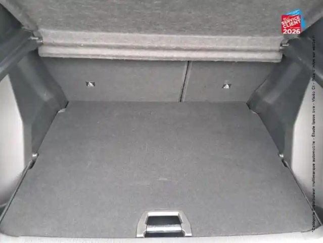 Peugeot 2008 1.5 bluehdi 130ch s&amp;s allure pack eat8 — photo 14