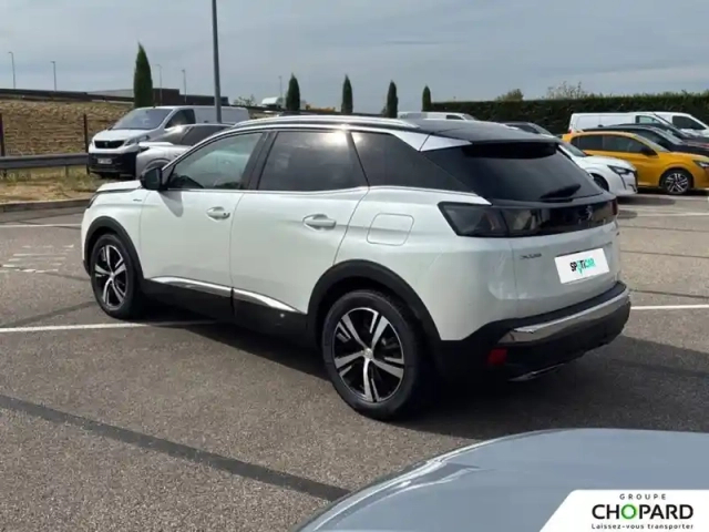 Peugeot 3008 hybrid 225 e-eat8 — photo 32