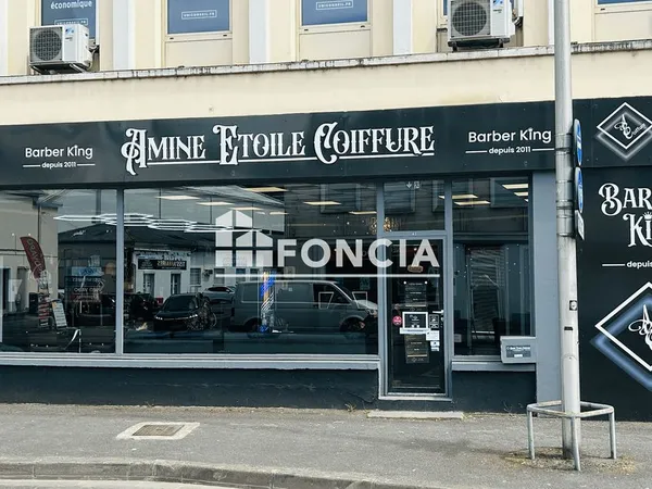 POITIERS GARE - Opportunité d'investissement, local commercial + Local commercial polyvalent, libre 