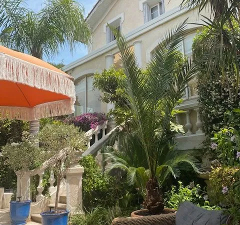 Le mourillon maison de charme avec jardin paysage et piscine