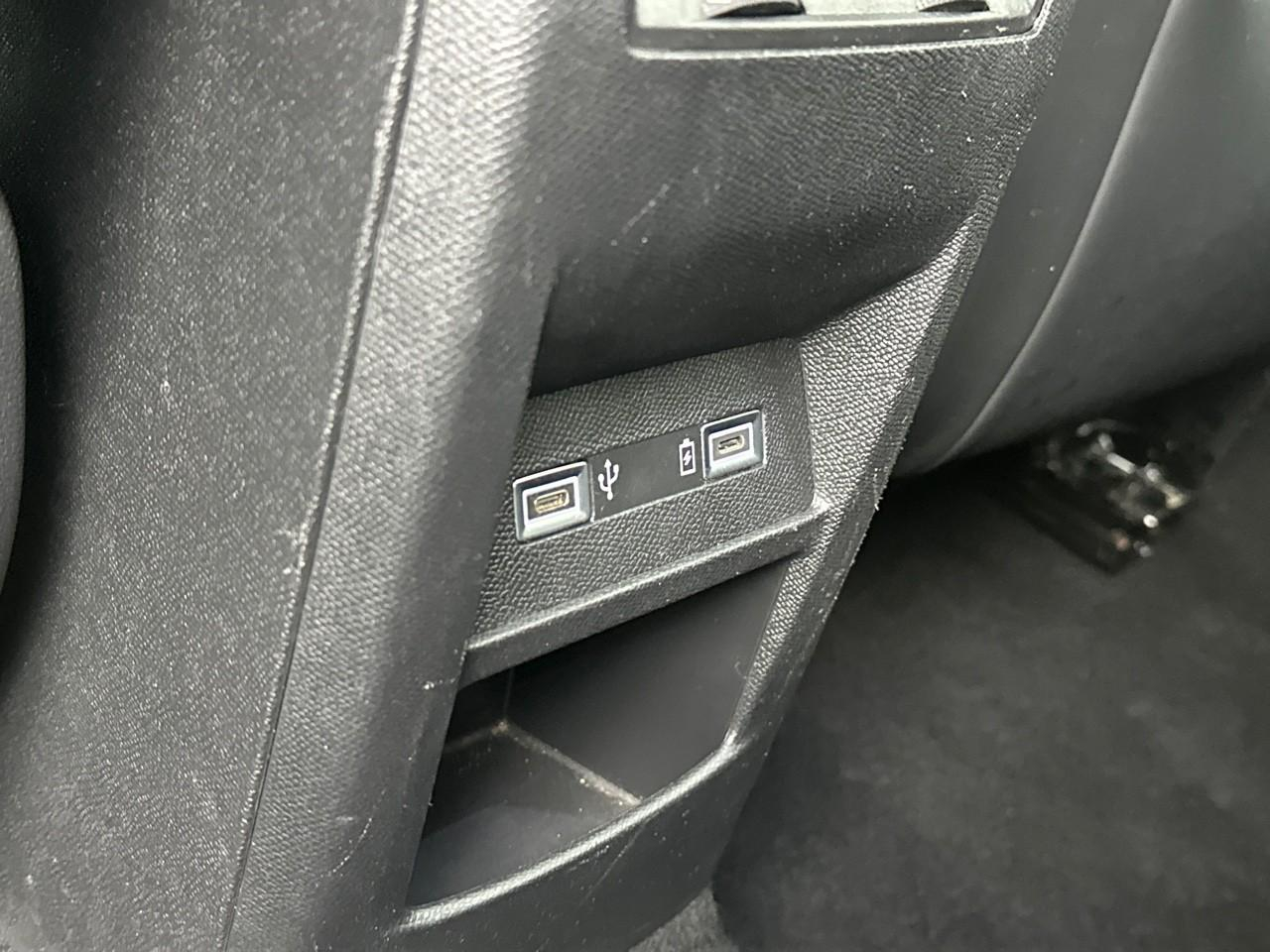 Peugeot 308 phev 180 e-eat8 allure pack — photo 37