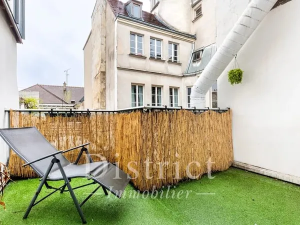 Sorbonne / Ile de la Cité. Duplex dernier étage 77m². Terrasse!
