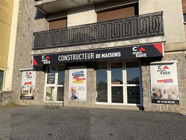 Local commercial 4 pièces 73 m²