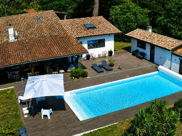 Propriété de caractère - 200 m², 5000 m² de terrain, piscine - aux portes de Mont-de-Marsan