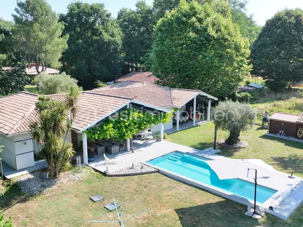 Maison 6 pièces 160 m²