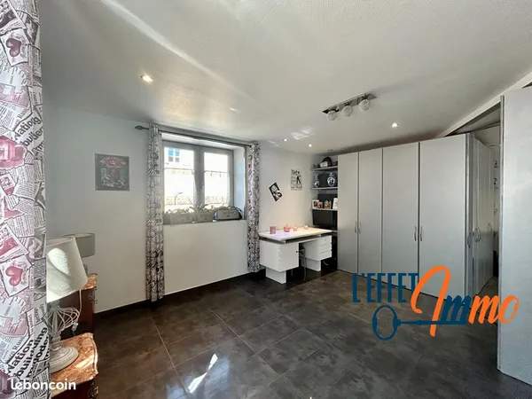 Maison 6 pièces 140 m²
