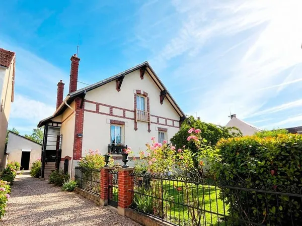 Maison 6 pièces 180 m²