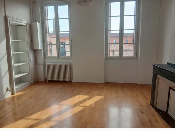 Part loue T3 centre Toulouse