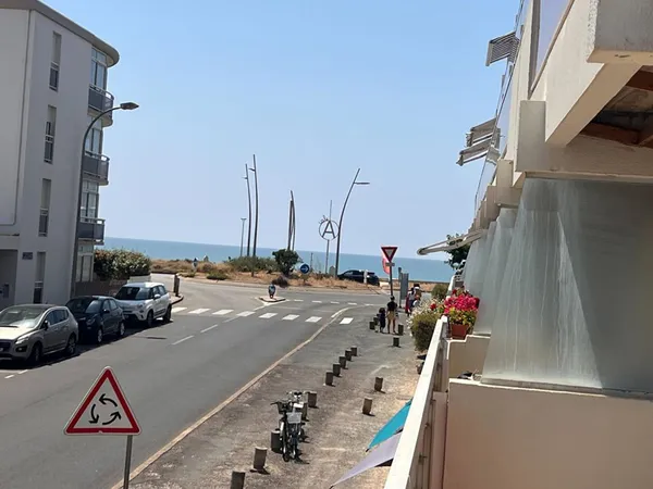 Saint Hilaire de Riez-T2 + Alcôve 54m² - VUE MER - 50m Plage des Demoiselles - Parking & Cave