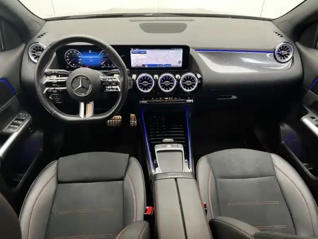 Mercedes Gla 200 d amg line — photo 11