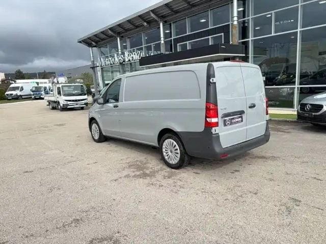 Mercedes Vito fourgon 114 cdi long bvm6 rwd — photo 32