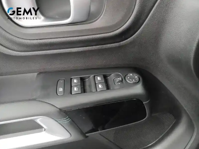 Citroën C5 Aircross hybride 136 e-dcs6 — photo 16