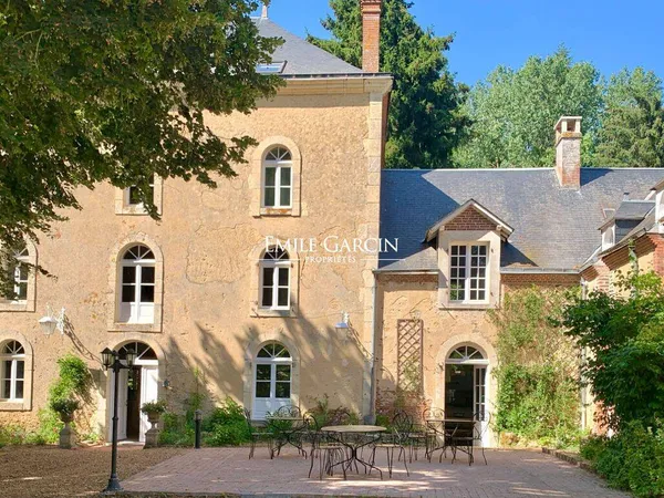 Maison 21 pièces 800 m²