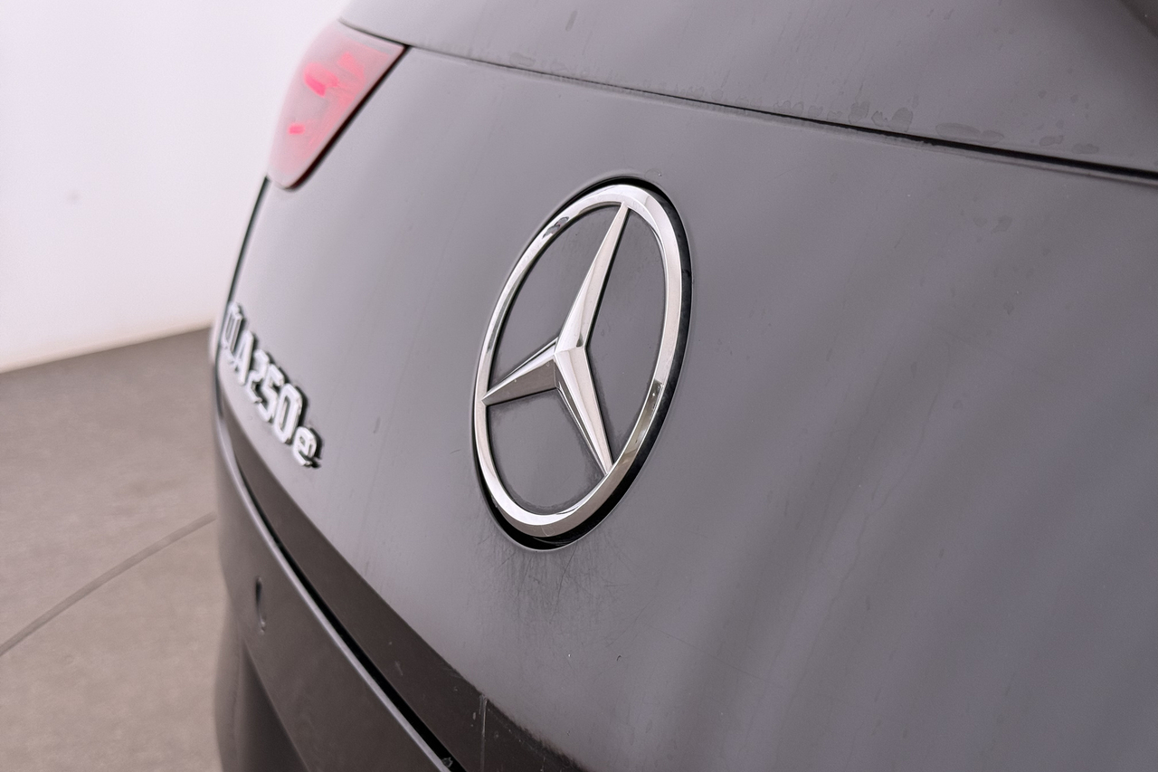 Mercedes CLA Shooting Brake — photo 9
