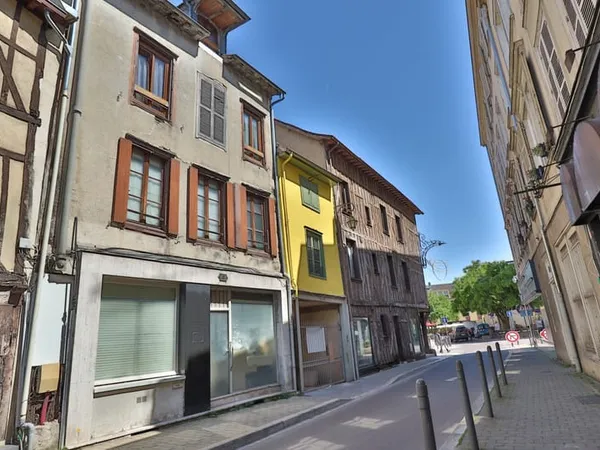 TROYES - Hyper centre - Immeuble de rapport en pleine propri